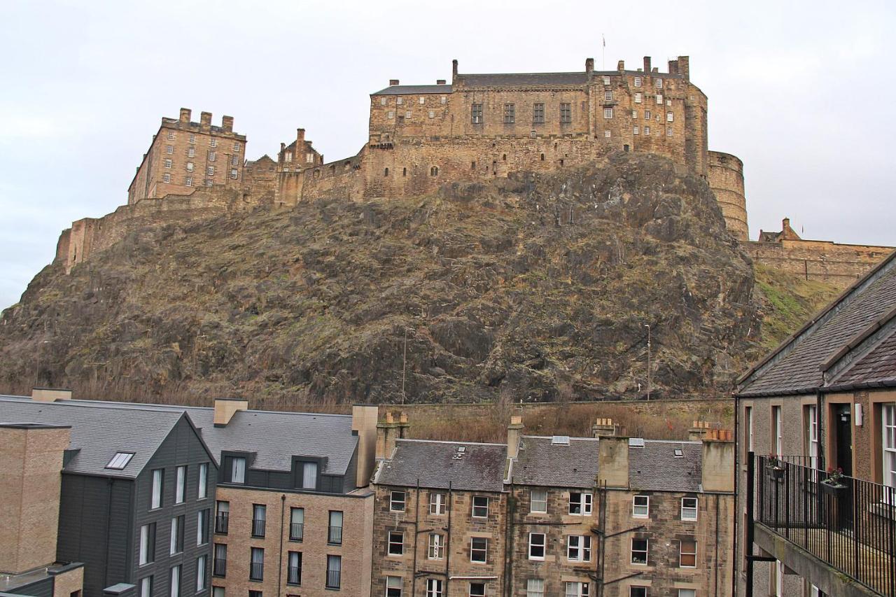 Apartment In Edinburgh With Great View On Castle エクステリア 写真